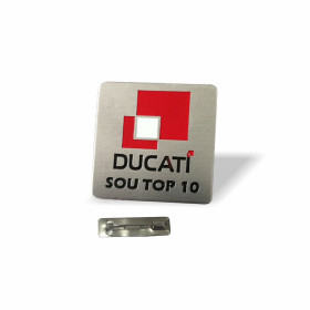 Crachá em aço inox polido Personalizado