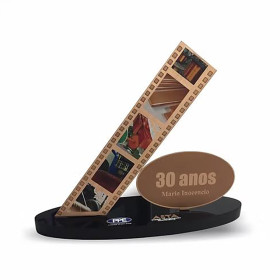 Troféu Corpo em Cobre Personalizado