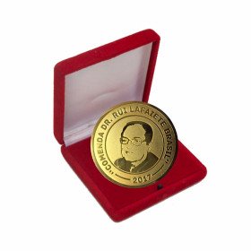 Medalha em banho ouro Personalizada