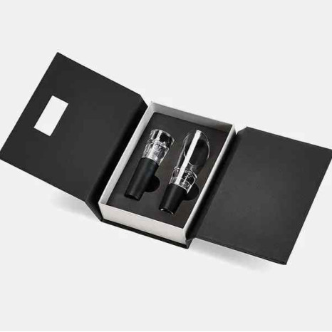 Kit Para Vinho Com Caixa Em Papelão Rígido Preto Personalizado