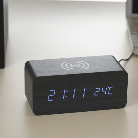 Relógio em Madeira com Carregamento por Indução Personalizado